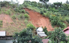 Lâm Đồng tiếp tục di dời hàng chục hộ dân vùng sạt lở D'ran đến nơi an toàn