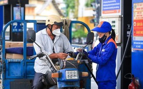 Giá xăng dầu giảm mạnh