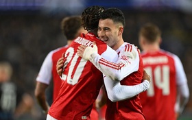 Ngôi sao Arsenal đánh bại đối thủ Barcelona để giành giải thưởng của UEFA