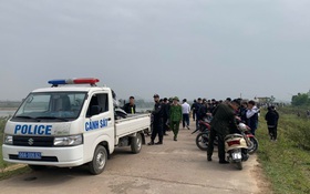 Tạm giữ 50 xe máy vi phạm của nhóm thanh thiếu niên đu trend "cây cô đơn"