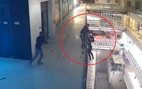 Người đàn ông cứu người phụ nữ nhảy lầu tự tử 2 lần liên tiếp