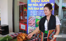 Người dân tộc Thái gìn giữ hương vị truyền thống qua làn khói bếp