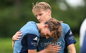 Arsenal công bố đội hình huấn luyện trước mùa giải với nhiều bất ngờ lớn