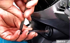 VIDEO: Lật tẩy thủ đoạn “bẻ khoá” trộm xe của người đàn ông hành nghề xe ôm ở Huế