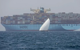 Thế bế tắc tại eo biển Hormuz siết chặt vận tải biển toàn cầu