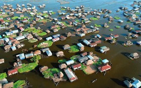 Kỳ lạ ngôi làng không có đường sá, người dân không ai có xe