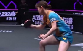 Mỹ nhân Nhật tung cú đánh xoay 360 độ "dị thường", làng bóng bàn dậy sóng