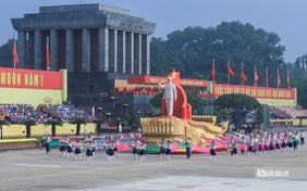 Mãn nhãn toàn cảnh lễ diễu binh, diễu hành trên không, trên bộ, trên biển