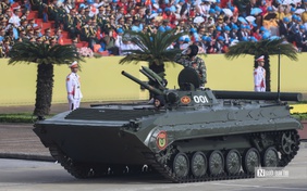 Khí tài hiện đại tại Lễ diễu binh, diễu hành A80
