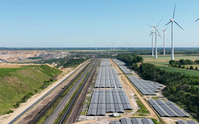 Tổ hợp siêu khổng lồ với 60 triệu tấm pin năng lượng mặt trời và 770 turbine điện gió