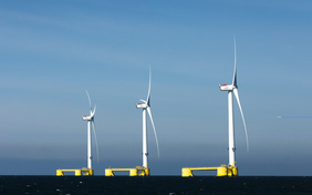 Vượt qua sóng dữ cao tới 20 mét, turbine điện gió nổi cần mẫn tạo ra 1 tỷ kWh điện