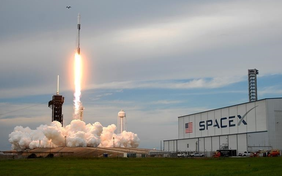 SpaceX của tỷ phú Elon Musk chi 17 tỷ USD mở rộng mảng kết nối 5G