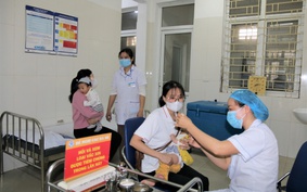 Dịch sởi tại Hà Nội có dấu hiệu chững lại, tay chân miệng tiếp tục gia tăng