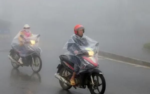Cuối tháng 4 còn xuất hiện không khí lạnh "lạ thường" kèm mưa rất to
