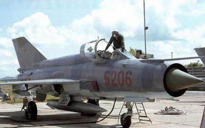 Chiến thuật 'trồng cây nêu' diệt địch của MiG-21 Việt Nam