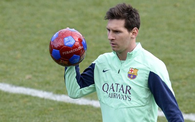 PSG chi 400 triệu euro mua Messi?