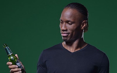 'Voi rừng' Drogba bỏ bóng đá, đi quảng cáo bia