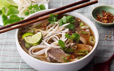 5 NÊN khi ăn BÚN PHỞ, người viêm đại tràng PHẢI NHỚ