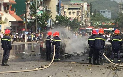 Quảng Ninh: Nổ xe ô tô tại thành phố Cẩm Phả, 2 người tử vong