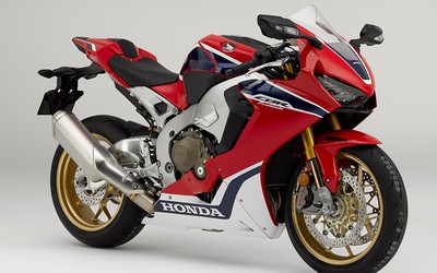 ‘Hàng khủng’ Honda CBR 1000RR 2017 lộ diện