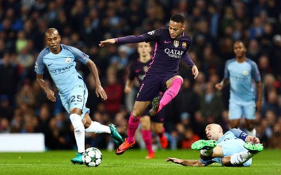 Gundogan, De Bruyne rực sáng, ManCity đại thắng Barca