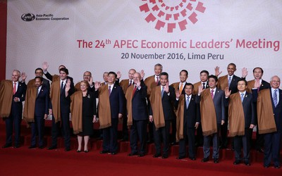 Điều này ập đến, ông Duterte không thể chụp ảnh lưu niệm tại APEC