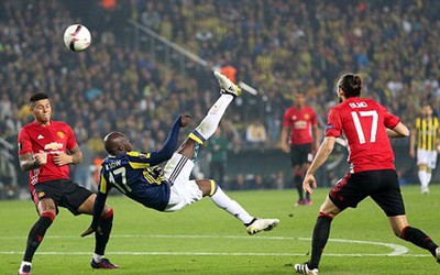 'Đi dạo' trên chảo lửa, Man United bại trận trước Fenerbahce