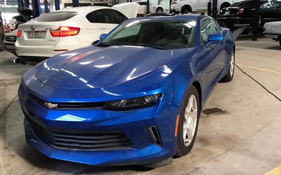 4 chiếc Chevrolet Camaro 2.0 Turbo 2017 vừa cập bến Việt Nam