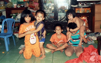 Chuyện lạ kỳ trong gia đình đông con nhất Sài Gòn