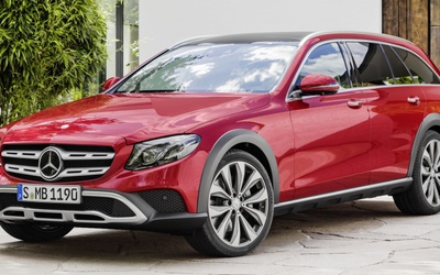 Mercedes-Benz E-Class All-Terrain - Xe offroad dành cho gia đình