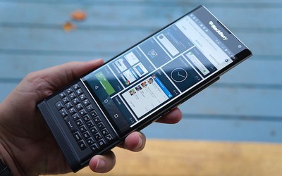 BlackBerry khẳng định sẽ ngưng sản xuất smartphone