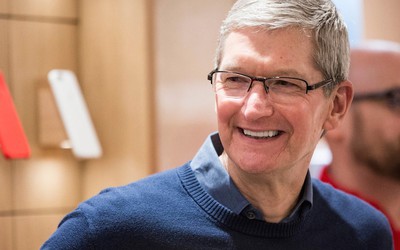 CEO Tim Cook tin kỷ nguyên smartphone đã kết thúc với BlackBerry