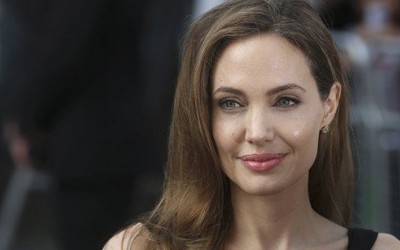 Sự thật tham vọng của Angelina Jolie khi chia tay với Brad Pitt