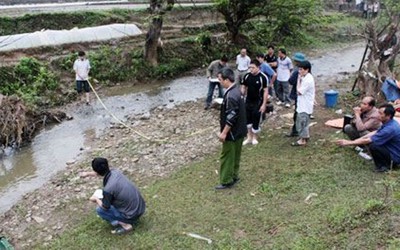 Hà Giang: Đang cúng lễ bị xua đuổi 2 cha con ra tay giết người thân