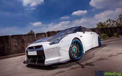 Thợ Sài Gòn độ Nissan GT-R Widebody không thua kém người Nhật