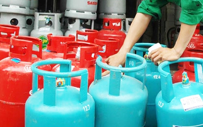 Giá gas tăng 28.000 đồng/bình 12kg