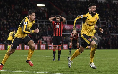 Hòa điên rồ 3-3 trước Bournemouth, Arsenal bật bãi khỏi top 3