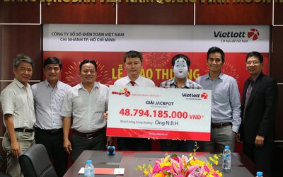 Người trúng giải Vietlott 49 tỷ đồng đã nộp thuế gần 5 tỷ