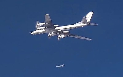 Máy bay Tu-95 Nga phóng tên lửa hành trình diệt IS ở Raqqa, Syria