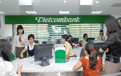 Vietcombank nói gì về việc 16 năm “quên” trả lãi khách hàng ?