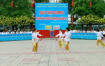 Trên 2.000 người tham gia ‘Ngày chạy Olympic – Vì sức khỏe toàn dân’