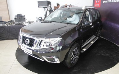 SUV giá rẻ Nissan Terrano 2017 ra mắt, giá từ 349 triệu đồng