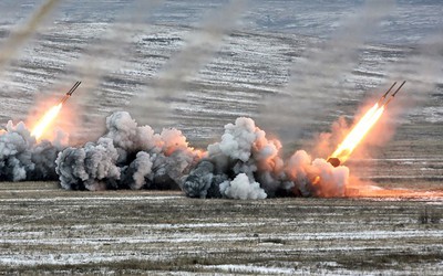 Clip: TOS-1 vùi dập phiến quân, 'Hổ' Syria đại thắng ở bắc Hama