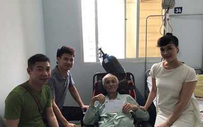 Diễn viên Duy Thanh xúc động khi Công Lý và Xuân Bắc đến thăm bệnh