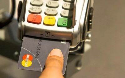 Thẻ tín dụng mới của Mastercard có tích hợp máy quét vân tay