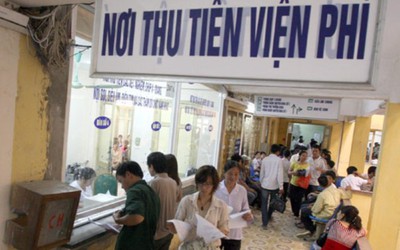 Tăng viện phí, người nghèo như ‘ngồi trên đống lửa’ vì không có BHYT