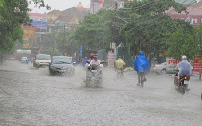 Dự báo thời tiết ngày 4/4: Bắc Bộ nắng, Nam Bộ mưa dông