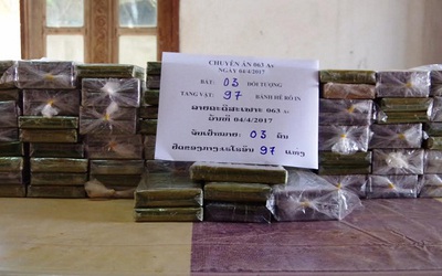 Phá chuyên án ma túy lớn, thu giữ 97 bánh heroin