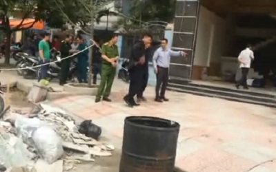 Clip: Hiện trường vụ bảo vệ tử vong vì nắp thùng phi văng vào người