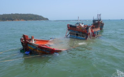 Vụ chìm tàu tại lễ hội: Nhói lòng trước tin nhắn gửi cô bé mất tích